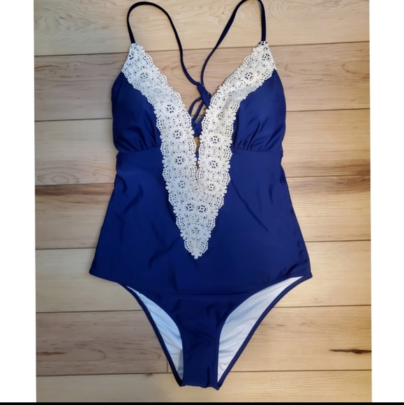 HP CUPSHE vintage XXL Sexy Blue Off White Lace plus size 1piece bathing … - Picture 4 of 9